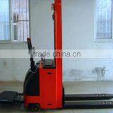 1.5T Electric Battery Operated Pallet Stacker thumbnail-1