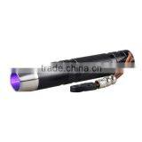 New Multifunction Product Dual UV And White LED Rechargeable Flashlight thumbnail-5