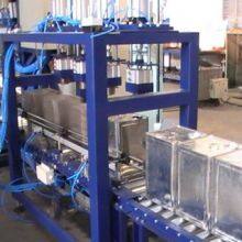 25-liter Automatic Square Barrel Filling, Capping and Labeling Production Line thumbnail-1