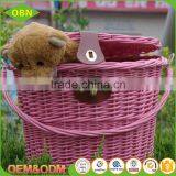 China Custom Handmade Removable Pink New Wicker Rattan Bicycle Basket With Lid thumbnail-1