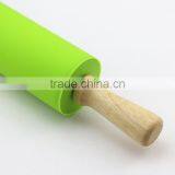 Non-stick Silicone Rolling Pin With Hard Wood Handle thumbnail-2