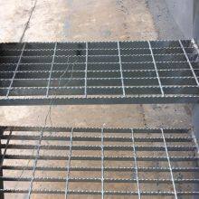 Stainless Steel Grating for Heavy-Duty Inspection Stairs and Walkways thumbnail-3