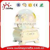 Custom Wedding Favors Snow Globe thumbnail-5