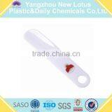 White Plastic Shoe Horn With Logo Printed thumbnail-1