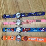 New Stylish Trendy Popular Silncone Kids Watch With Colorful Strap Watch thumbnail-5