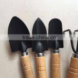 Hot Selling Small Garden Hand Tools With Wooden Handle thumbnail-2