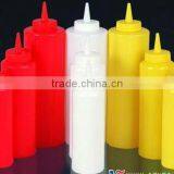 Hot Plastic Sauce Bottle thumbnail-1