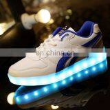 Wholesale Latest Fashion Night Club Shoes for Men Rechargeable Light Up LED Shoes Sneakers thumbnail-3