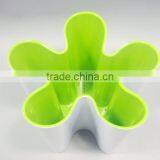 Two Tone Flower Shaped Melamine Colander Utensils thumbnail-2