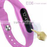 Touch Screen Vibrating IP57 Waterproof Bluetooth E06 Smart Bracelet thumbnail-1
