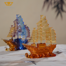 Home Craft Accessory Liuli Crystal Fengshui Decorative Blessing Dragon Boat Craft Good Luck Ornaments Factory thumbnail-4