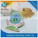 Factory Price Custom Metal Round Enamel Lapel Pin Badge thumbnail-4