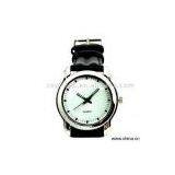 Sell Quartz Watch thumbnail-1