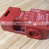 Allen Bradley Safety Interlock Switch 440K-T11090 thumbnail-2