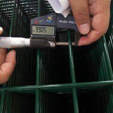 Verzinktes Doppeldrahtgitterzaun mit einem Drahtdurchmesser von 2,5 mm für industrielle Sicherheit thumbnail-5