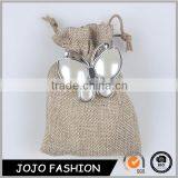 China Wholesale White Flower Nice Delicate Butterfly Shape Brooches for Sale thumbnail-1