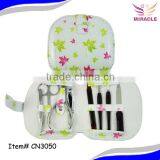 Maple Leaf Printed Manicure Set Button Pouch Manicure Set and Beauty Set