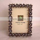 Jewel in Flower Decorated Metal Zinc Alloy Photo Frame for Home Decoration