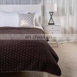 King Size Quilt Soft, Lightweight, Reversible and Hypoallergenic Bedding Wholesale thumbnail-2