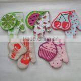 Simple Design Pot Holder and Glove in European Market Shaped Pot Holder Set Cotton Fruit Shape Kitchen Set thumbnail-1