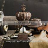 Crown Decoration Resin Vintage Crown Figurines thumbnail-2