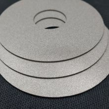 Sintered titanium plate for heat exchanger