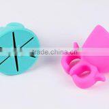 Silicone Nail Polish Bottle Holder, Wearable Nail Polish Holder, Nail Art Polish Finger Stand Ring thumbnail-5