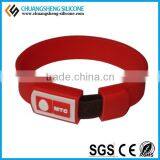 2015 SLAP USB BRACELET/USB BANGLES MADE OF 100%PURE SILICONE thumbnail-6