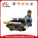 Oem Hot Sale Resin Sea Captain Ashtray Souvenir for Sale thumbnail-3