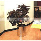 Modern Art Resin Flowerpot thumbnail-1