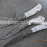 A SCENIC RAM HORN HANDLE, HANDMADE DAMASCUS STEEL LINER LOCK FOLDING KNIFE thumbnail-3