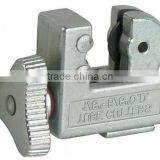 Pipe Cutter thumbnail-1