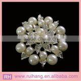 Wholesale Rhinestone Jewelry Pearl Brooches for Wedding Bouquet Decoration thumbnail-1