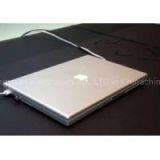 Apple MacBook Pro MD311CH-A 17 Inch thumbnail-1