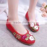 Zm50241b New Style Wholesale Women Shoes Embroidery Flat Cloth Shoe thumbnail-5