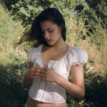 Южно - корейский стиль, мелкий свежий и сладкий белый топ с пуховыми рукавами, красивая короткорукавная футболка с V - вырезом для женщин в стиле bm thumbnail-2