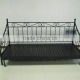 strechable black metal daybed