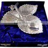 Antique Leaf Bowls thumbnail-1