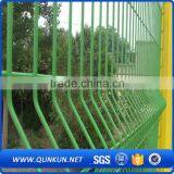 Hot Dipped Galvanized Pvc Coated Weld Wire Mesh Triangle Bending Fences for Houses Factory(curved Fence) thumbnail-6