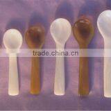 Mother of Pearl Caviar Spoon, Horn Spoon, MOP Spoon. Size Range From 6 to 12cm - Best for Caviar thumbnail-1
