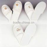 cheap white open-toed indoor slippers hotel slippers                        
                                                Quality Choice