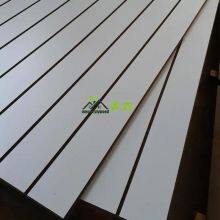 Cabinet Wood Faced UV Raw Laminated Veneer Slot Slotted Waterproof Moisture Resistant Glossy Fancy Fiberboard Plain Melamine MDF thumbnail-4