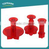 Toprank Promotional Gift LFGB Standard 3pcs Flower Shaped Cake Mold Plastic Cookie Cutter Fondant Plunger Cookie Cutter thumbnail-2