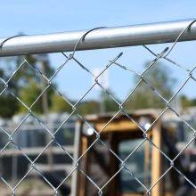 Chain Link Temporary Fence for Roadside Safety With Reflective Strips thumbnail-4