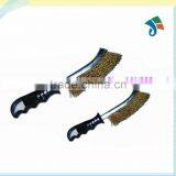 Plastic Handle Cleaning and Polishing Brass Wire Brush thumbnail-3