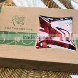 Corrugated kraft shipping box with window