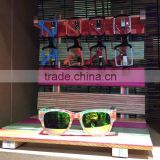 Wholesale colorful wooden bamboo sunglasses display stand, shelf, rack