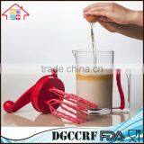 Kitchen Plastic 2-In-1 Cupcake Batter Dispenser Hand Food Cake Dough Mixer Cup thumbnail-4