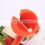 Hot Sale TV Product Plastic Good Grips Swivel Easy Carrot Curler Peeler thumbnail-3