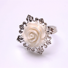 IN STOCK White Plastic Metal Flower Plant Napkin Ring For Wedding Festival Decor Wholesale thumbnail-5